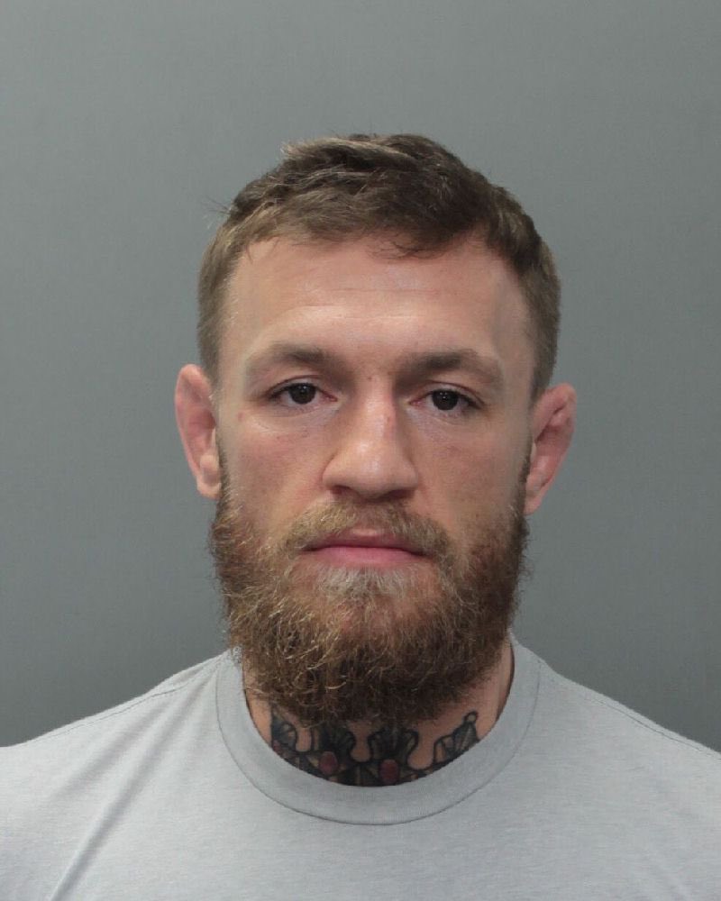 Featured image of post McGregor's Shadowboxing: A Fighter's Desperate Gamble